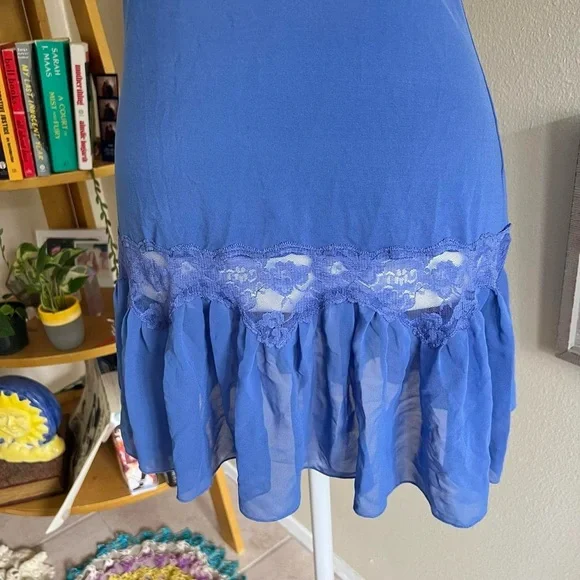 blue lace slip 🫐 - Picture 4 of 6